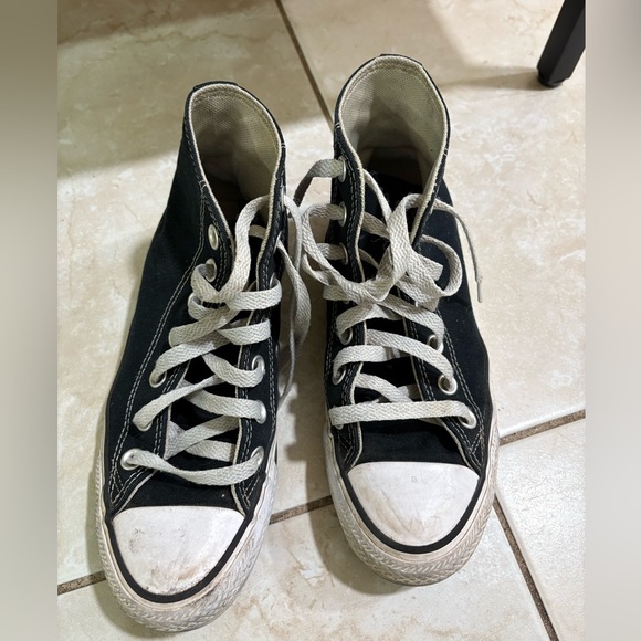 Converse Women's Chuck Taylor All Star High Top Sneakers Size-5.5 - Picture 1 of 5